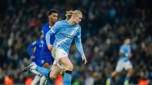 门德斯大胆传球中