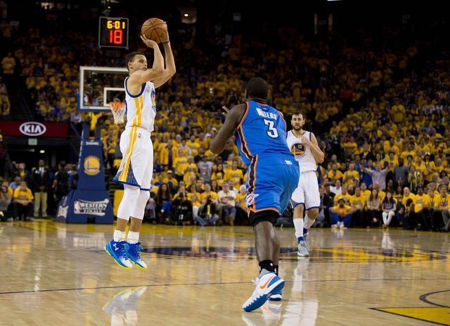 A季后赛中 A季后赛中